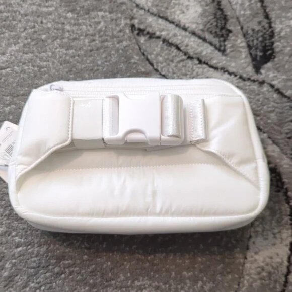 Lululemon 2L wonder puff belt bag brand new - Picture 8 of 14